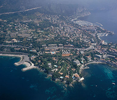 Vue aérienne panoramique depuis le sud.