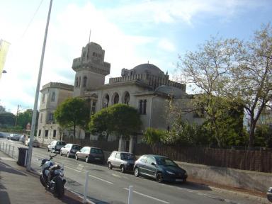 Vue en perspective de la façade sud.