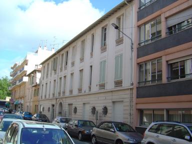Vue d'ensemble de la façade nord.
