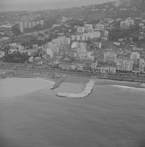 Photographie arienne du port-abri Carras en 1966.