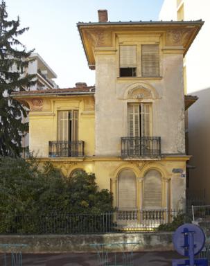 Villa Ren, la faade donnant sur la rue Morgan.