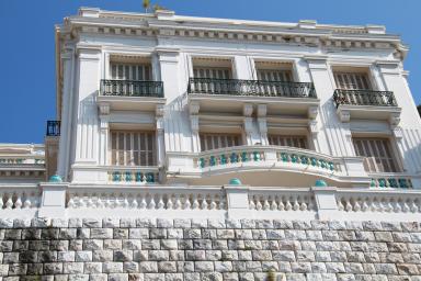 Palais Miramar, faade terrasse et maritime.@Palais Miramar, faade terrasse et maritime.