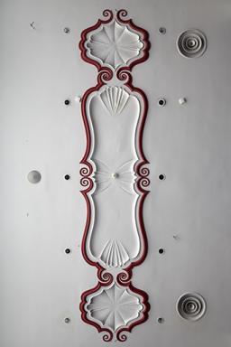 Ancienne salle de jeu (actuel salon de rception). Elment de dcor du plafond.