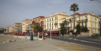La Condamine. Front de mer dit promenade du Soleil entre les numéros 791 et 1080.