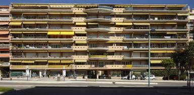 Immeuble Le Castel. Val du Carei. 14, promenade du Maréchal-Leclerc-de-Hautecloque. Vue d'ensemble. 1959. Architecte : Henri Gremeret.
