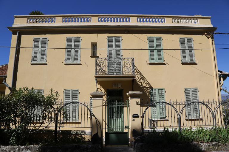 Villa Phoce, vue depuis l'avenue Germaine, entre principale.