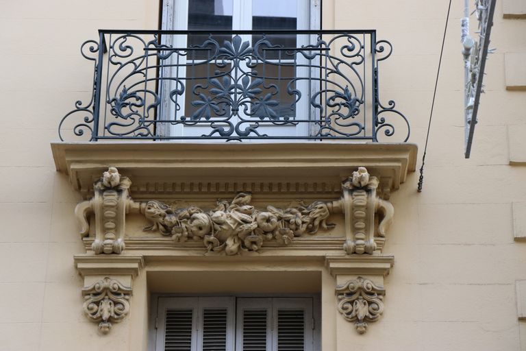 Dtail d'un balcon isol type