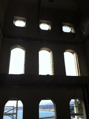 Démolition entièrement de l'intérieur du château Mont-Fleury.