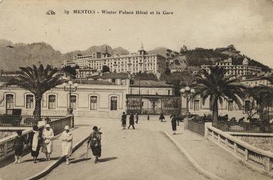 59 MENTON - Winter-Palace Htel et la Gare.