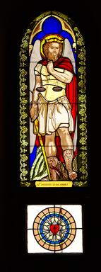 Angle sud-ouest. Verrire : l'archange saint Michel.