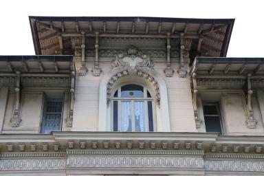Détail du couronnement