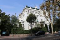 Vue d'ensemble de la façade principale donnant sur le boulevard de Cimiez