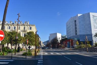 vue de la fin du trac avant l'avenue Saint-Jean Baptiste