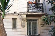 Détail de modénature et de détail au droit de l'entrée latérale