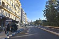 Vue de l'alignement du front urbain est et du trac de l'avenue en direction du nord