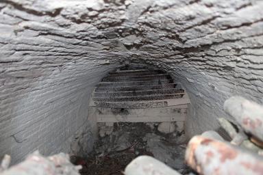 Intérieur de l'un des deux fours à chaux