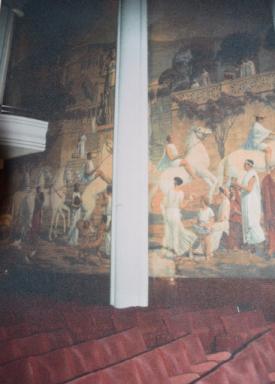 Cinma Escurial, la salle en 1979, dtail de la composition peinte les Romains