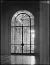 Orlamonde du temps de Maurice Maeterlinck, porte vers jardin d'hiver, Andr Kertsz photographe, 1933 (cote 72l003574)