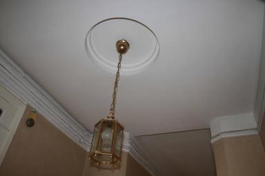 Immeuble du 16 rue Théodore de Banville, appartement du 1er étage, plafond du vestibule.