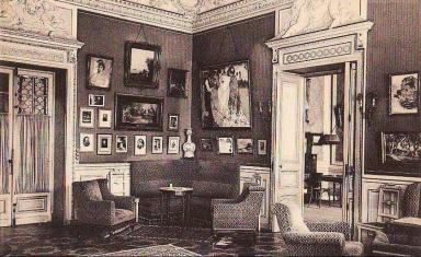 Le salon Charles Nègre, vue en direction de la salle D, carte postale non datée.