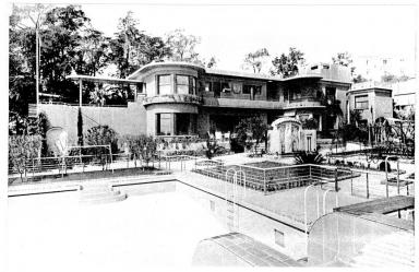 La faade principale de la villa Casa-Nuova, 1936.