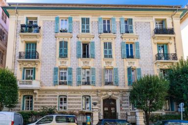 Façade antérieure.
