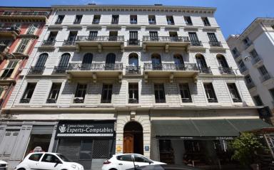 Façade antérieure.