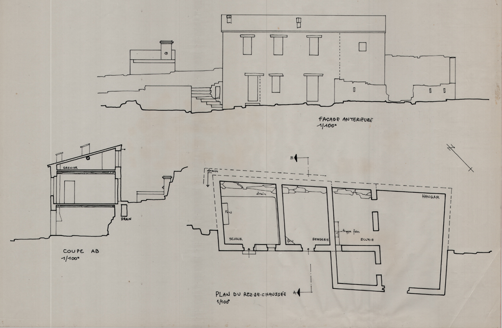 Faade antrieure. Plan du rez-de-chausse. Coupe AB.