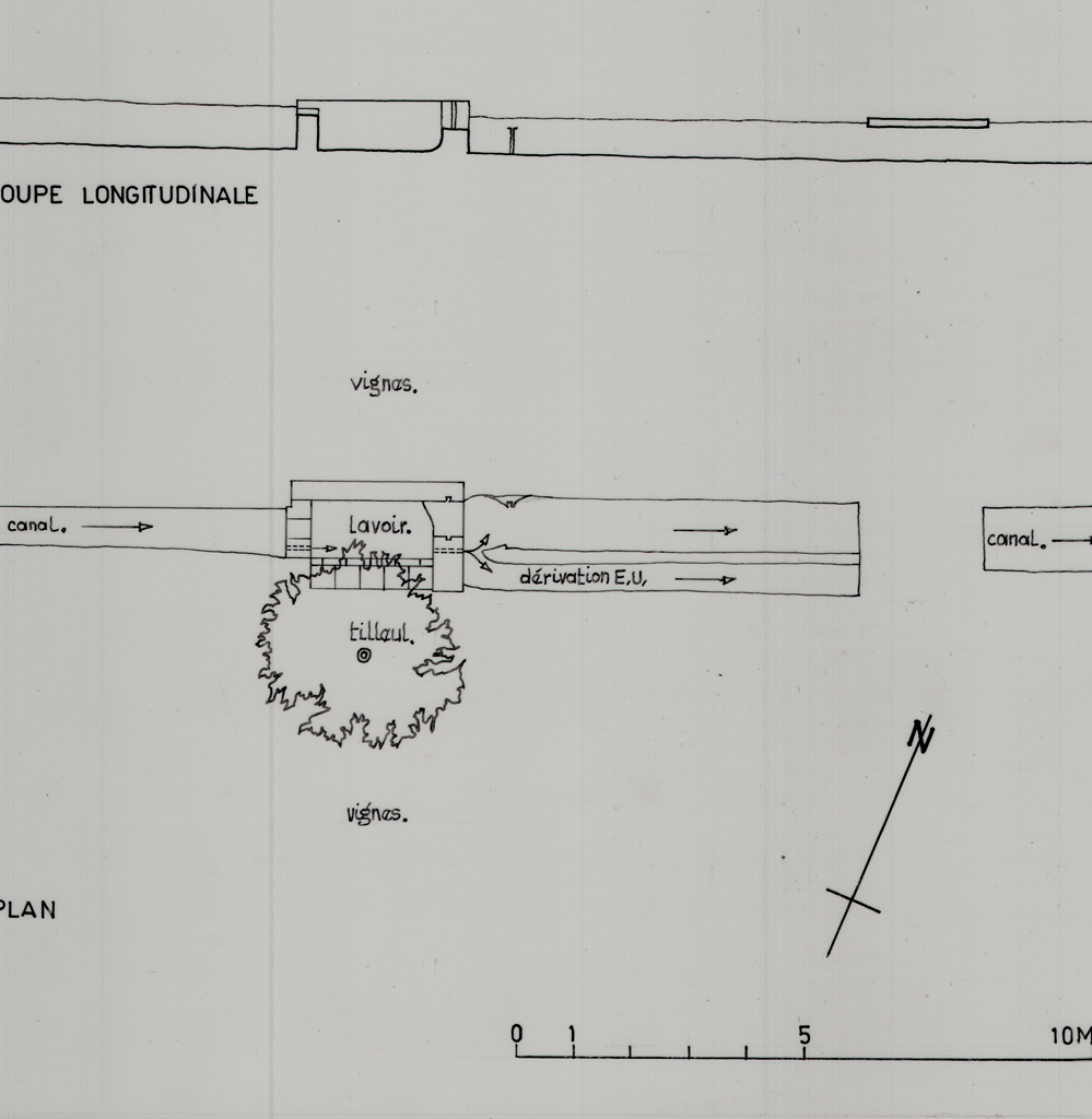 Plan et coupe longitudinale.
