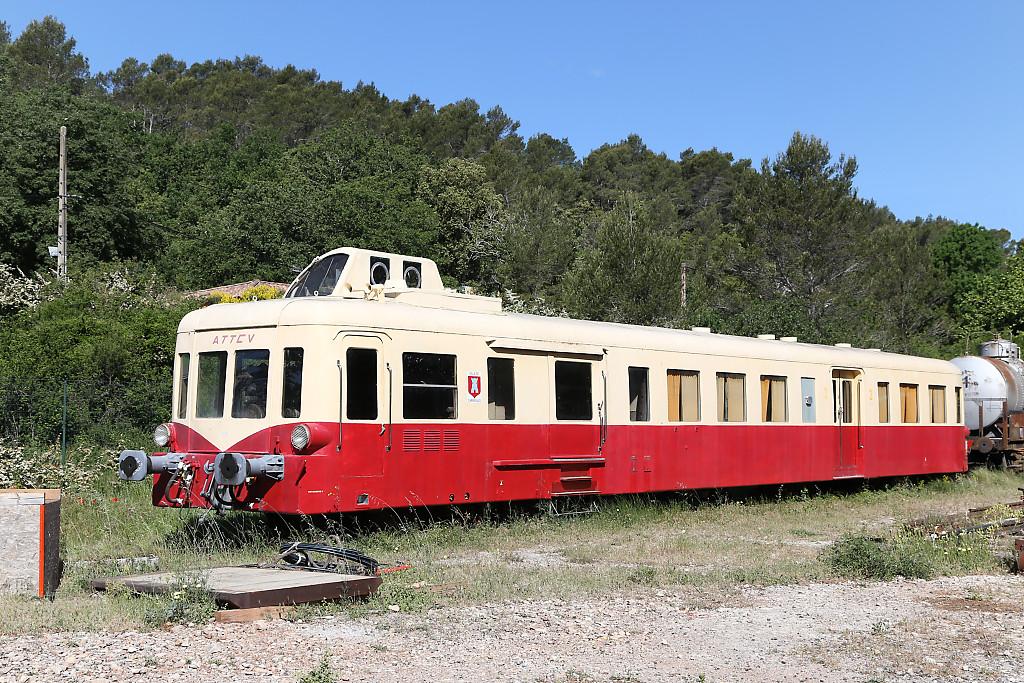 Autorail X 3976 au dpt de Besse-sur-Issole