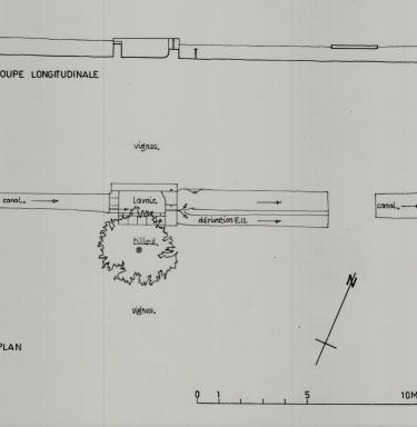 Plan et coupe longitudinale.