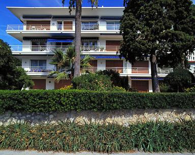 Façade ouest vers la mer.