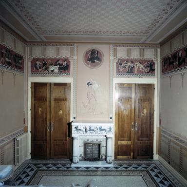 Dcor peint situ sur le mur est de l'ancienne bibliothque (aprs restaurations) .
