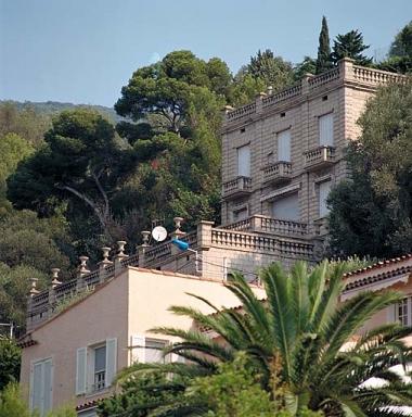 Vue partielle de la façade sud.