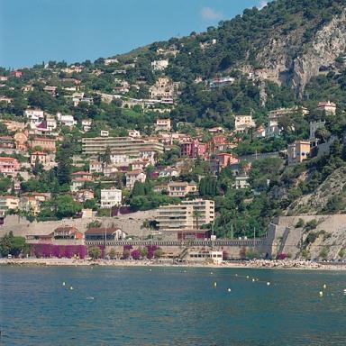 Vue d'ensemble de la partie est, depuis le sud.