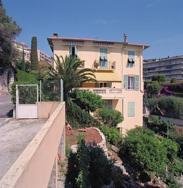Vue d'ensemble de la façade sud.