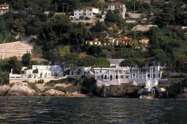 Vue de situation depuis la mer, au sud.