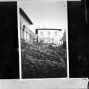 Vue d'ensemble de la façade ouest de la seconde villa, vers 1930.