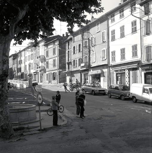 Avenue Henri Gurin et rue de la Rpublique.