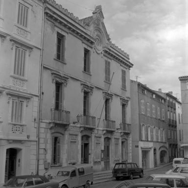 Façade.