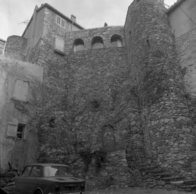 Tour Jarlier, vue prise de l'intérieur.
