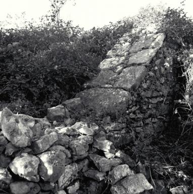 Mur rampant de soutènement.