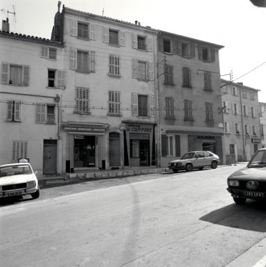 Rue de la Rpublique, alignement des parcelles 1633  1635.