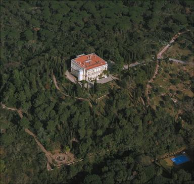 Vue arienne prise du sud-ouest.