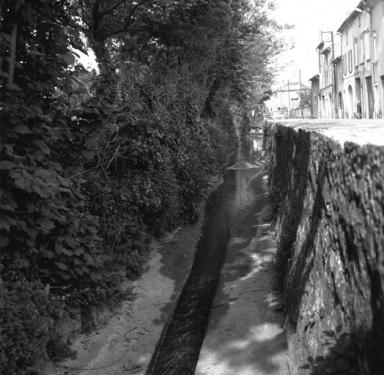 Canal de l'Issolette, avenue Victor Hugo.