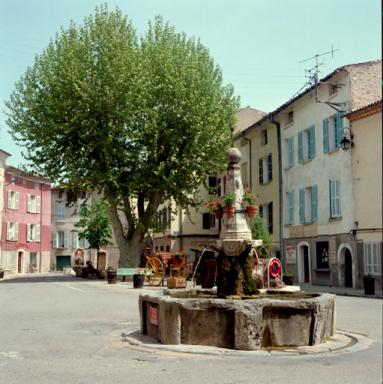 Vue prise du nord-ouest.