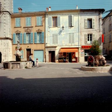 Vue d'ensemble des faades sud.