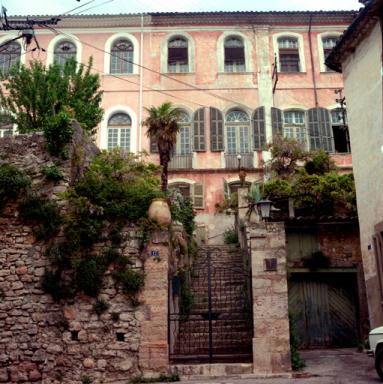 Façade sud, partie centrale.
