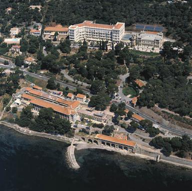 Vue arienne prise du sud-sud-est.