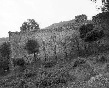 Mur d'enceinte, front nord, côté est.